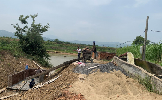 Hợp tác xã Dịch vụ nông nghiệp Thanh Bình: Nỗ lực giúp nông dân chống hạn