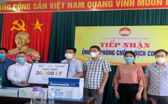 Tiếp sức đẩy lùi COVID-19, Tập đoàn TH tặng thị xã Hoàng Mai 30.000 sản phẩm đồ uống tốt cho sức khỏe