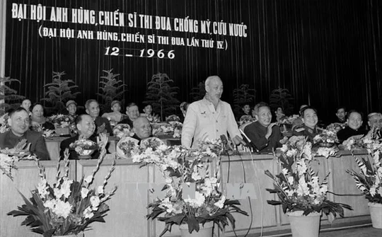 Tư tưởng Hồ Chí Minh về thi đua yêu nước