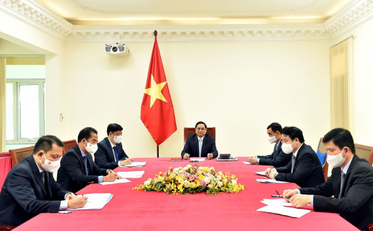 Việt Nam và Pháp nhất trí hỗ trợ cung cấp vaccine phòng COVID-19