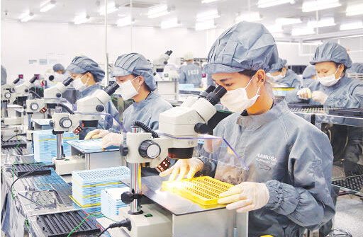 Thủ tướng chỉ thị bảo đảm việc làm bền vững, nâng cao mức sống của công nhân lao động