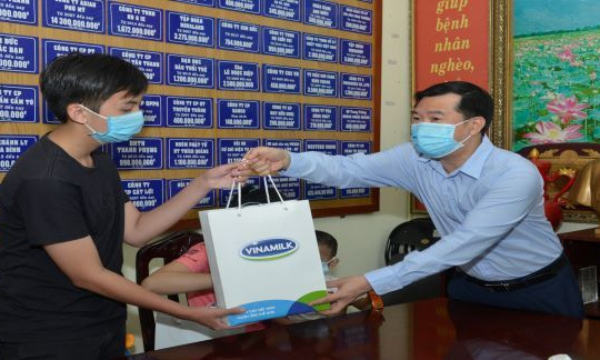 Vinamilk đồng hành mang cơ hội sống khỏe mạnh cho các bệnh nhi tim bẩm sinh