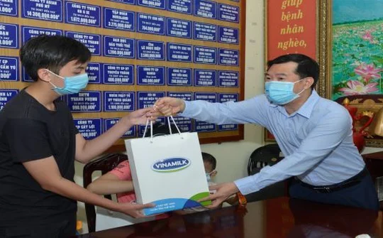 Vinamilk đồng hành mang cơ hội sống khỏe mạnh cho các bệnh nhi tim bẩm sinh