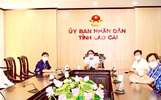 Lào Cai tặng Bằng khen cho Đoàn cán bộ hoàn thành nhiệm vụ chống dịch tại Bắc Giang