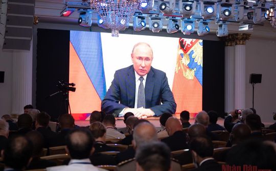 Tổng thống Nga V. Putin kêu gọi thế giới hợp lực vì an ninh toàn cầu