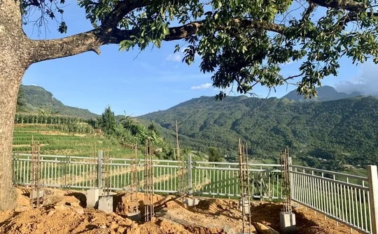 Lào Cai: Tạm dừng thi công chòi ngắm cảnh ở Choản Thèn - Y Tý