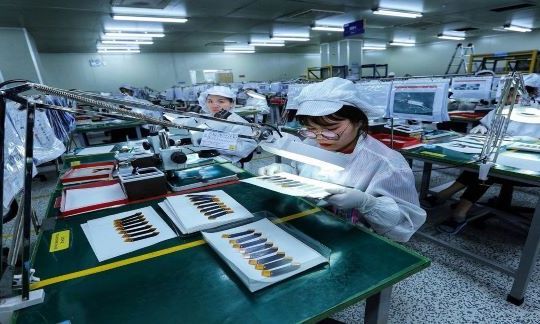 Việt Nam nhập siêu khoảng 1,96 tỷ USD từ đầu năm 2021