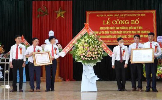 Thanh Hóa: Xã Yên Lâm (Yên Định) đón nhận HCLĐ Hạng Ba và Nghị quyết thành lập Thị trấn