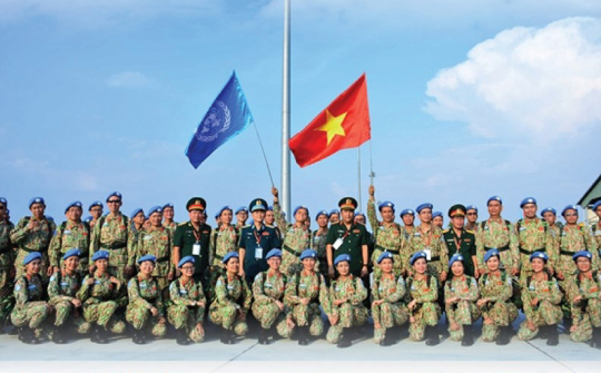 Vietnamese 'blue beret' soldiers with aspirations for world peace