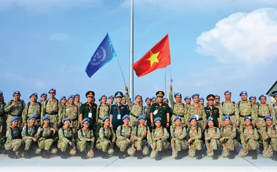 Vietnamese 'blue beret' soldiers with aspirations for world peace