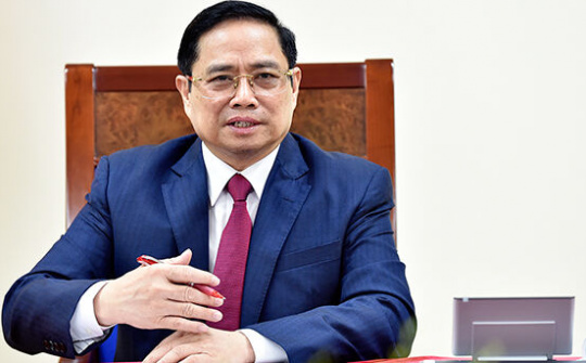 Thủ tướng Phạm Minh Chính điện đàm với Thủ tướng Quốc vụ viện nước CHND Trung Hoa Lý Khắc Cường