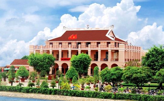 Nguyễn Tất Thành - Hồ Chí Minh: Từ Bến cảng Nhà Rồng đến Quảng trường Ba Đình lịch sử