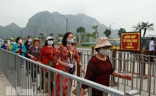 Hơn 2,5 triệu lượt khách du lịch đến Hà Nam trong 5 tháng đầu năm