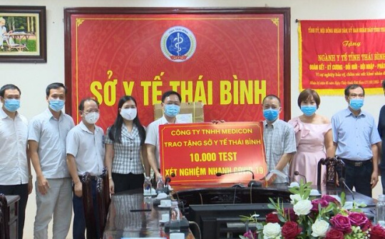 Thái Bình tiếp nhận ủng hộ 10.000 test xét nghiệm nhanh Covid-19
