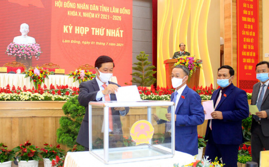 Bầu các chức danh HĐND và UBND tỉnh Lâm Đồng