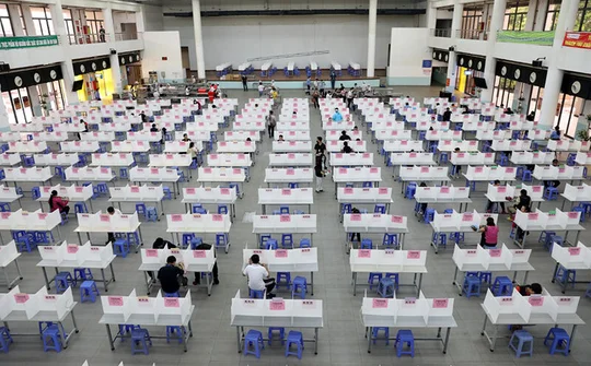 Sản xuất gắn với chống dịch trong khu công nghiệp
