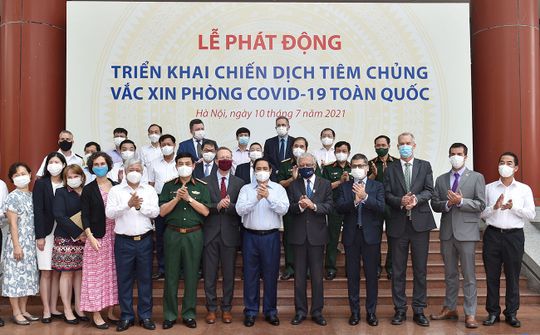 Toàn văn phát biểu của Thủ tướng tại lễ phát động chiến dịch tiêm chủng vacccine phòng chống COVID-19 trên toàn quốc