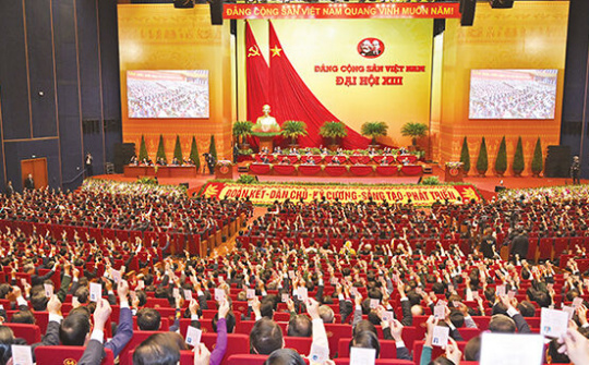 Xây dựng Ðảng và hệ thống chính trị trong sạch, vững mạnh toàn diện