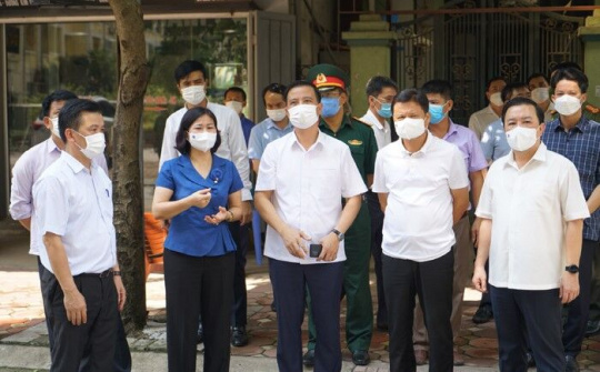 Hà Nội: Xây dựng kế hoạch tổng thể để vừa phòng chống dịch, vừa duy trì sản xuất