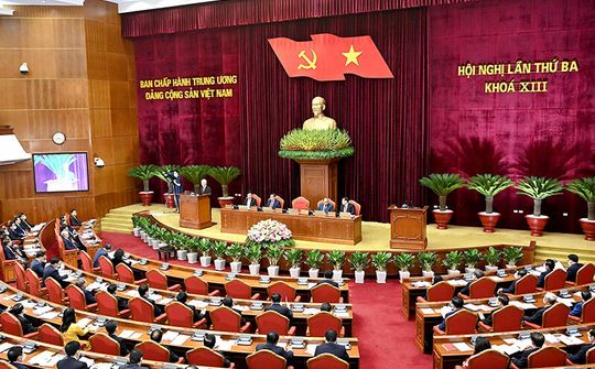 Thống nhất để thi hành nghiêm Ðiều lệ Ðảng