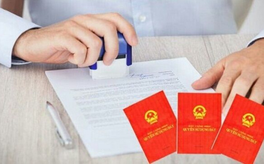 Lợi thế của đất có sổ đỏ và quyền của người đứng tên sổ đỏ