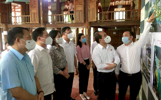 Tuyên Quang: Bí thư Tỉnh ủy khảo sát phát triển du lịch tại thác Bản Ba