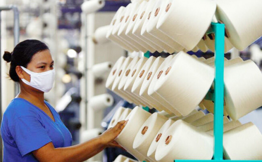 Việt Nam 'bỏ túi' thêm 1 tỷ USD nhờ tăng mạnh đơn hàng xuất khẩu xơ sợi