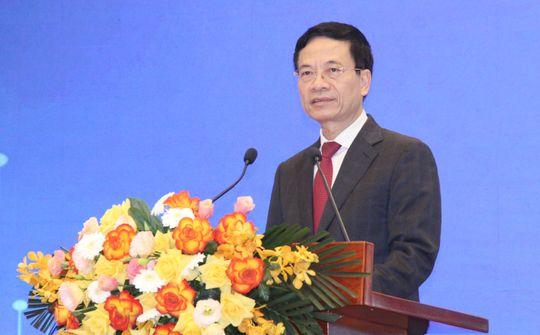 Bộ trưởng Nguyễn Mạnh Hùng phát biểu về “Cơ hội trong chuyển đổi số của các địa phương”