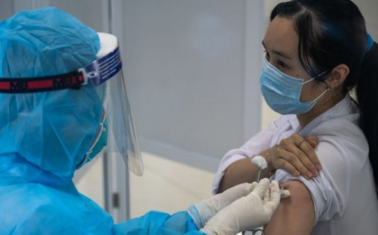 Lào Cai:  Đặt mục tiêu đến 4/2022 đạt 95% người dân được tiêm đủ mũi vaccine phòng Covid-19