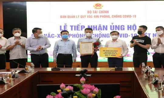 Thấy gì từ nguồn lực tư nhân góp sức chống dịch