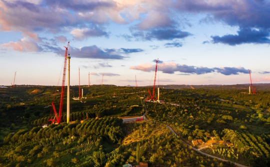 Thi công nhà máy điện gió lớn nhất Việt Nam