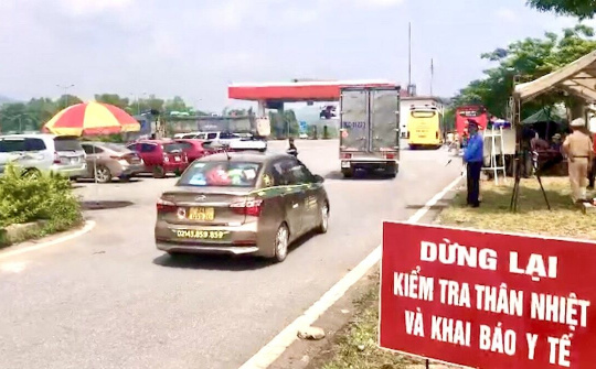 Lào Cai: Tăng cường quản lý, kiểm soát triệt để người và phương tiện vào địa bàn tỉnh