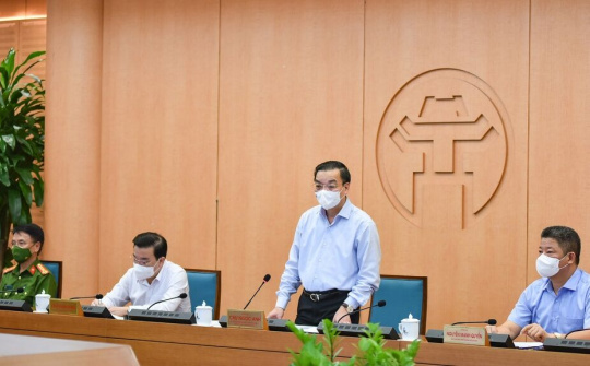 Hà Nội tăng cường 2 ‘cánh quân’ để khóa chặt mầm bệnh