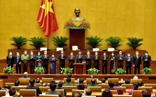 Quốc hội bầu 4 Phó Chủ tịch và 13 ủy viên Ủy ban Thường vụ Quốc hội khóa XV