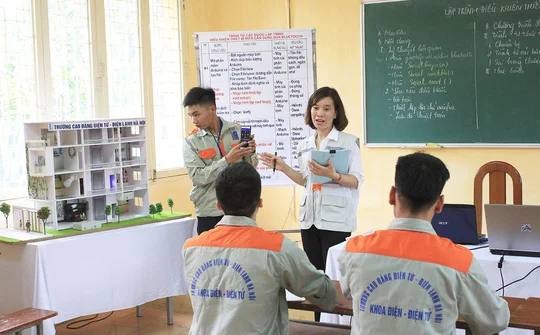 Đổi mới hình thức tuyên truyền, phổ biến giáo dục pháp luật trong các cơ sở giáo dục nghề nghiệp