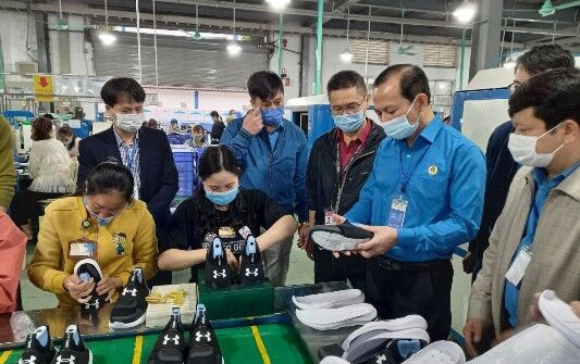 Thanh Hóa: Ban hành Kế hoạch hỗ trợ người lao động, người sử dụng lao động gặp khó khăn do đại dịch COVID-19