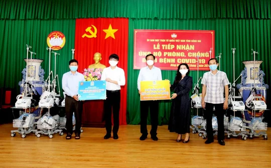 Kim Oanh Group tặng 30 máy thở giúp bệnh nhân Covid-19 có thêm cơ hội chữa lành