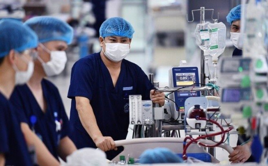 Nghị quyết của Chính phủ về mua sắm thuốc, vật tư, trang thiết bị phục vụ phòng chống dịch COVID-19