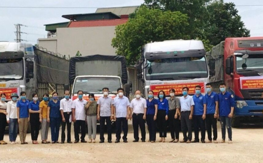 Thanh Hóa: Chuyến tàu đầy ắp nghĩa tình chuẩn bị rời cảng, hướng về TPHCM