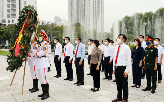 Lãnh đạo tỉnh Bắc Ninh dâng hương tưởng niệm các Anh hùng liệt sỹ