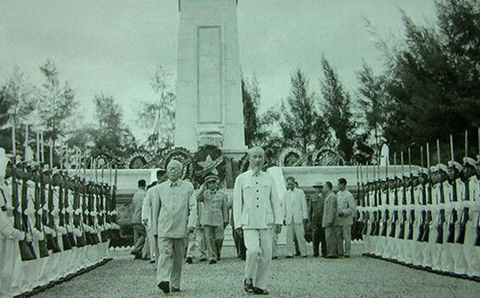 Tấm lòng của Bác Hồ với thương binh, liệt sĩ