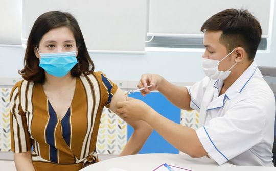 Tiếp tục quyết liệt các giải pháp chống dịch – Việt Nam đang đi đúng hướng