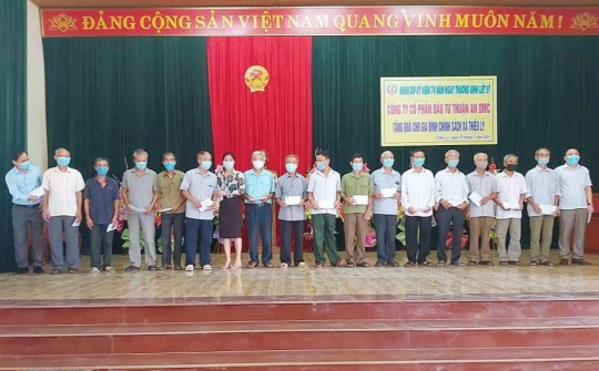 Xã Thiệu Lý – Thiệu Hóa: Hàng trăm suất quà được trao tặng cho các đối tượng là người có công với cách mạng