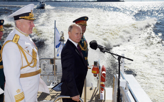 Nga long trọng kỷ niệm 324 năm thành lập lực lượng hải quân