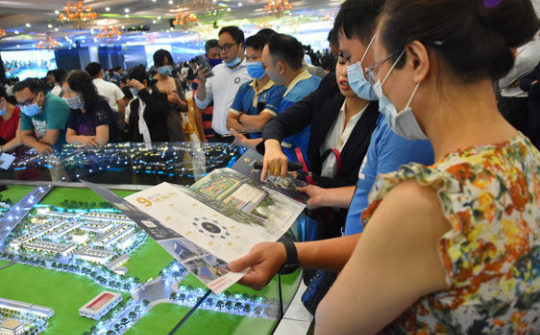 Bất động sản đẩy mạnh bán hàng online