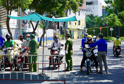 Đi lại thế nào để tránh bị phạt khi TPHCM tăng cường Chỉ thị 16?