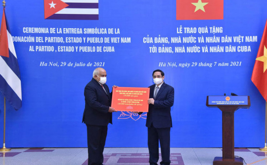 Việt Nam hết sức coi trọng mối quan hệ hữu nghị đặc biệt gắn bó, tin cậy với Cuba