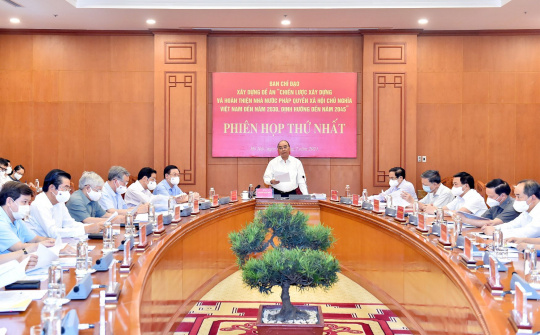 Xây dựng Nhà nước pháp quyền XHCN: 'Cái lớn là phục vụ nhân dân'