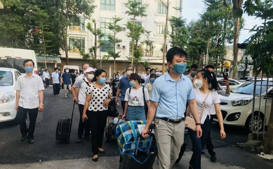 Thanh Hóa: Tiếp tục cử thêm 50 y, bác sĩ lên đường hỗ trợ TP Hồ Chí Minh và Bình Dương chống dịch
