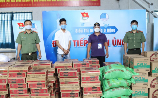 Đồng hành cùng phiên chợ 0 đồng tại Đắk Lắk